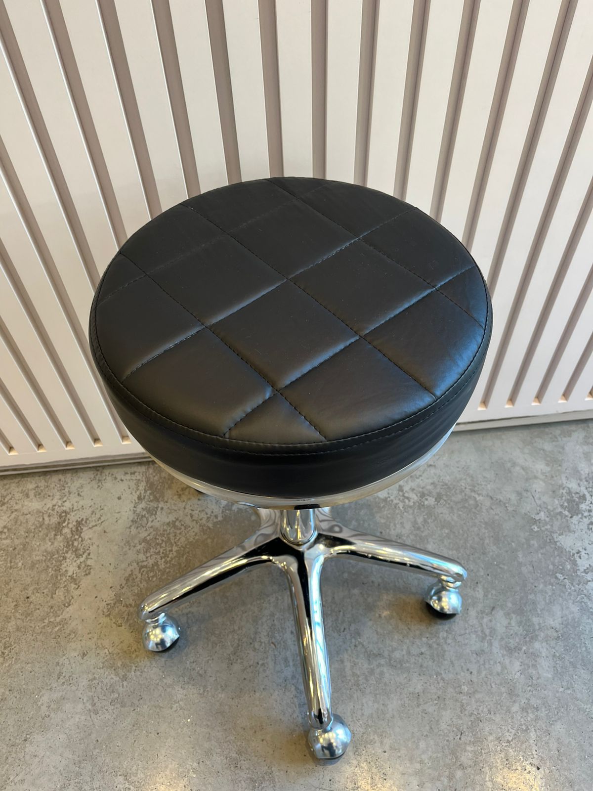 TABURETE LUXURY NEGRO