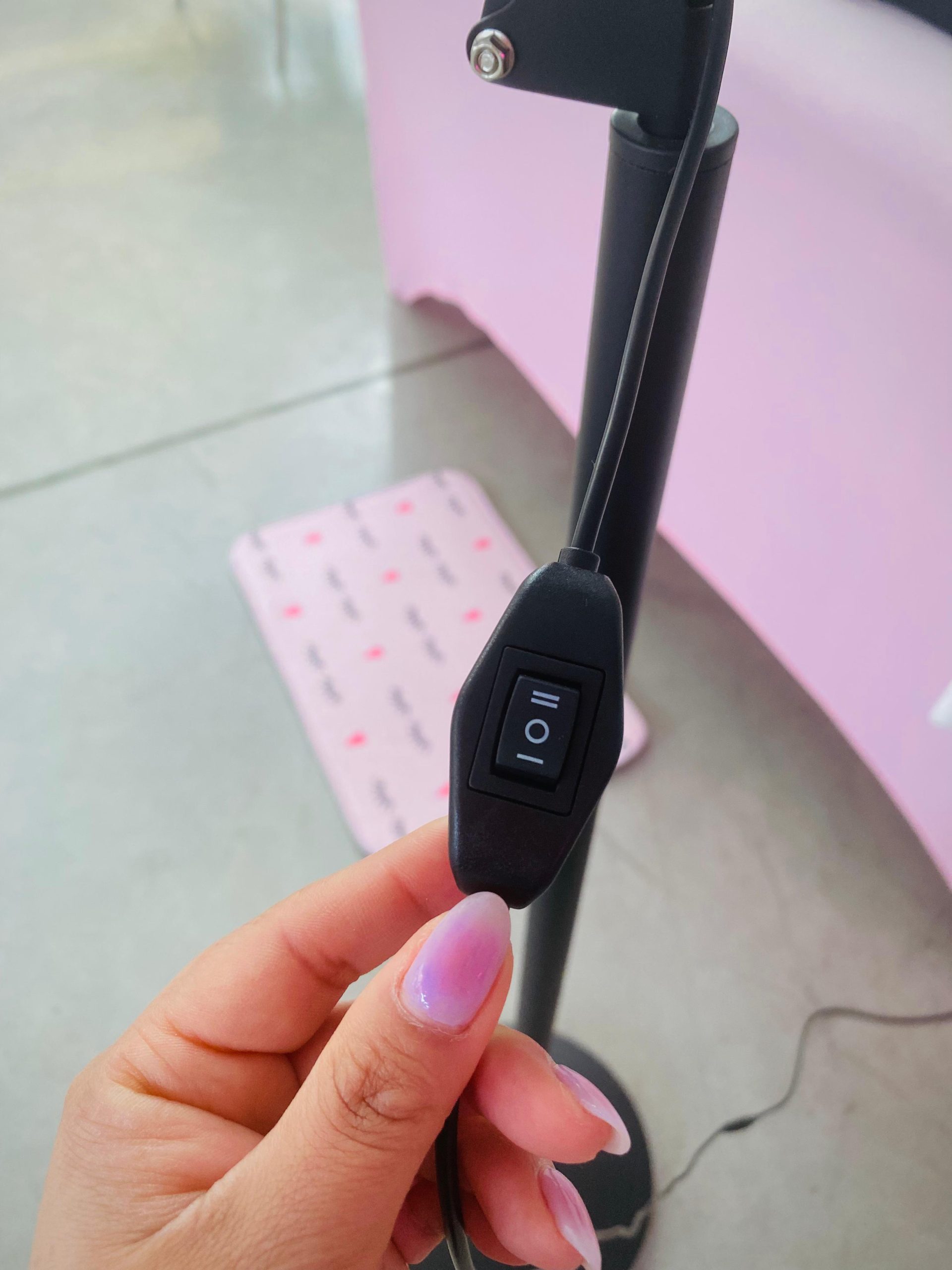 LUPA ELITE CON LUZ LED CON PIE FIJO - Imagen 9