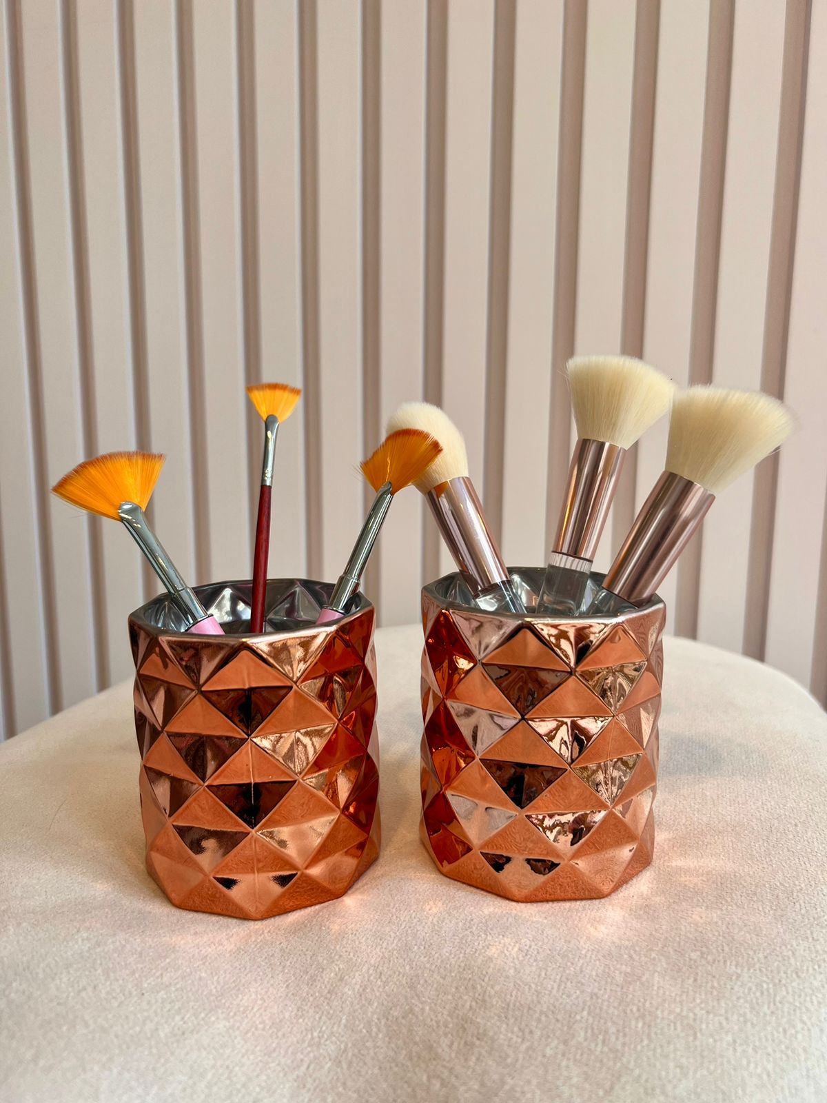 Set De 10 Pinceles Para Acrílicos Con Estuche Mont Marte Cerdas Naranja